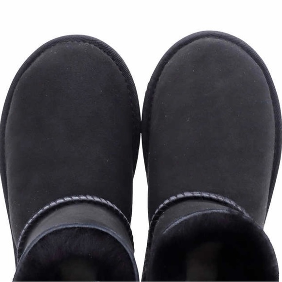 NIB Kirkland Signature Little Girl's Shearling Boot, 12 - Picture 6 of 6